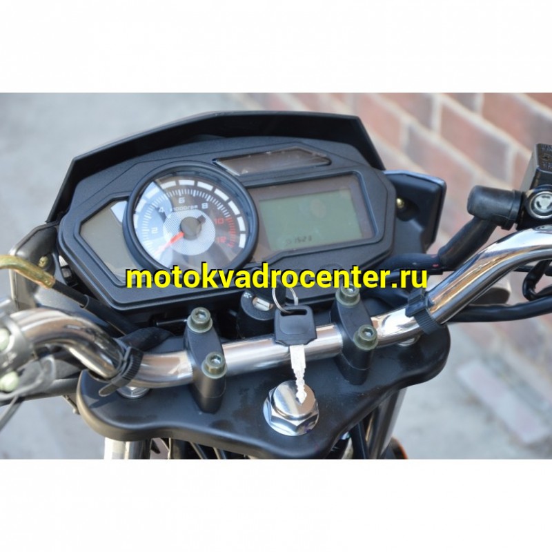 Купить  Мотоцикл Motoland FLASH 200 200cc КПП 5ск., диск/барабан, 17"/17" кл. (шт) (зак) (ML 5493 купить с доставкой по Москве и России, цена, технические характеристики, комплектация фото  - motoserp.ru