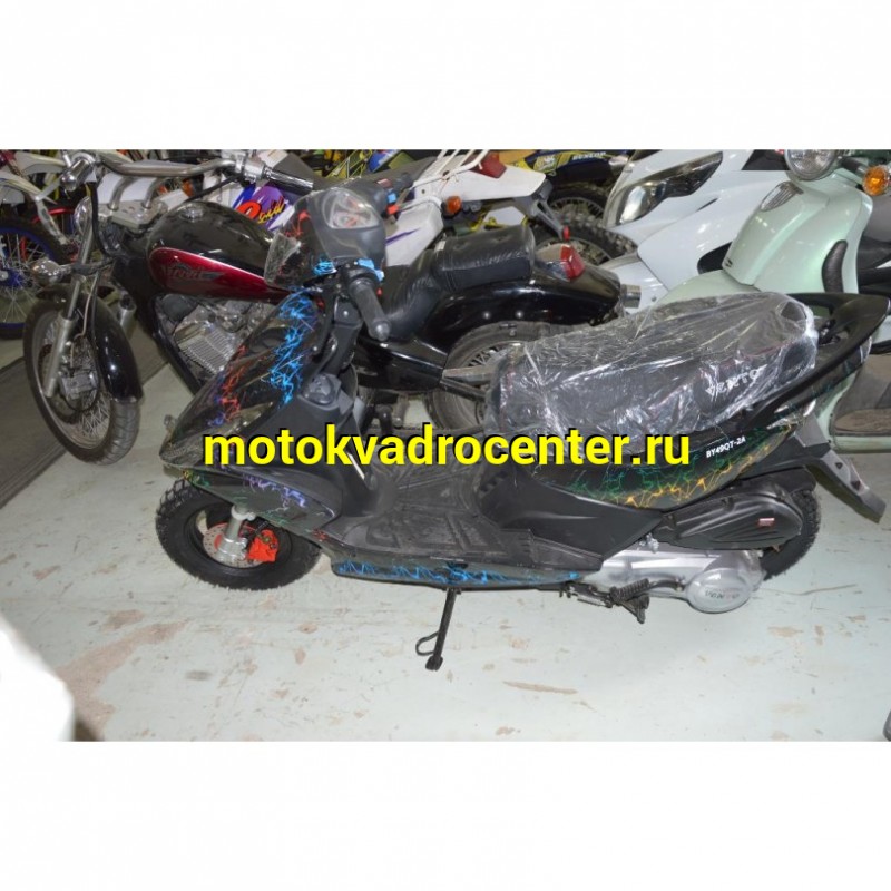 Купить  Скутер VENTO CORSA (Венто Корса) 50 cc; 1,5 местный, 4Т, возд. охлажд., диск/барабан, кол. 10"/10"(зал) (шт) 01500 (Vento купить с доставкой по Москве и России, цена, технические характеристики, комплектация фото  - motoserp.ru