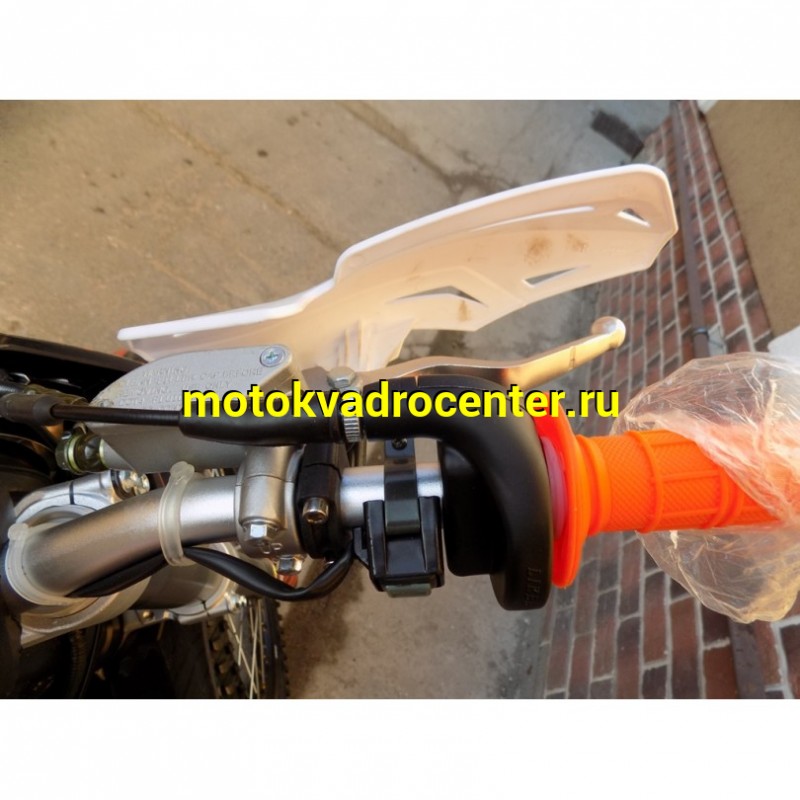 Купить  Мотоцикл Кросс/Эндуро BSE Z7 300e 21/18 Orange Blast 1 2022г (спортинв), 21/18, 4Т, 300cc, ZS174MN, карбюр, жидкос. охлажд, (зал) (шт)   купить с доставкой по Москве и России, цена, технические характеристики, комплектация фото  - motoserp.ru