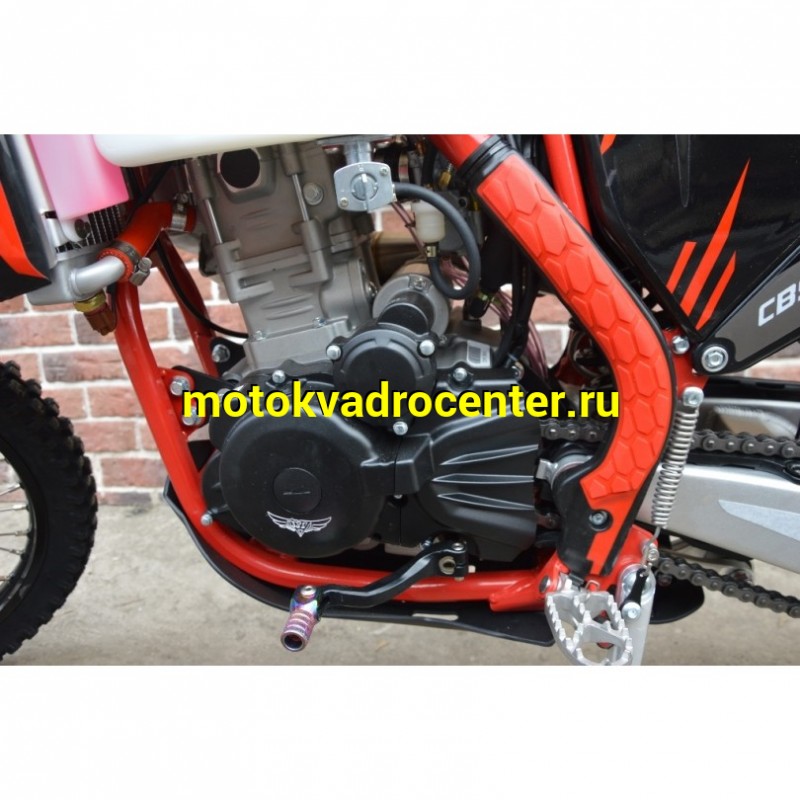 Купить  Мотоцикл Кросс/Эндуро ZUUM 300CBS ZM RIDER K8 (спортинв), 2021г; 21/18, 4Т, 300cc, ZS174MN,пластик КТМ, большой бак,вилка 48мм, карбюр.  (шт)   купить с доставкой по Москве и России, цена, технические характеристики, комплектация фото  - motoserp.ru