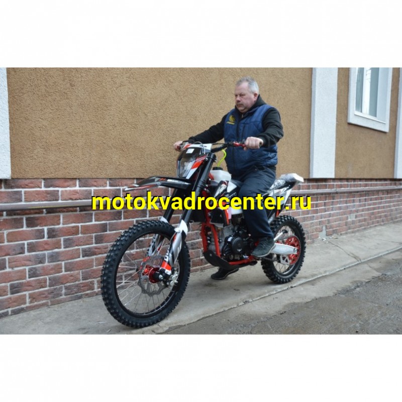 Купить  Мотоцикл Кросс/Эндуро ZUUM 300CBS ZM RIDER K8 (спортинв), 2021г; 21/18, 4Т, 300cc, ZS174MN,пластик КТМ, большой бак,вилка 48мм, карбюр.  (шт)   купить с доставкой по Москве и России, цена, технические характеристики, комплектация фото  - motoserp.ru