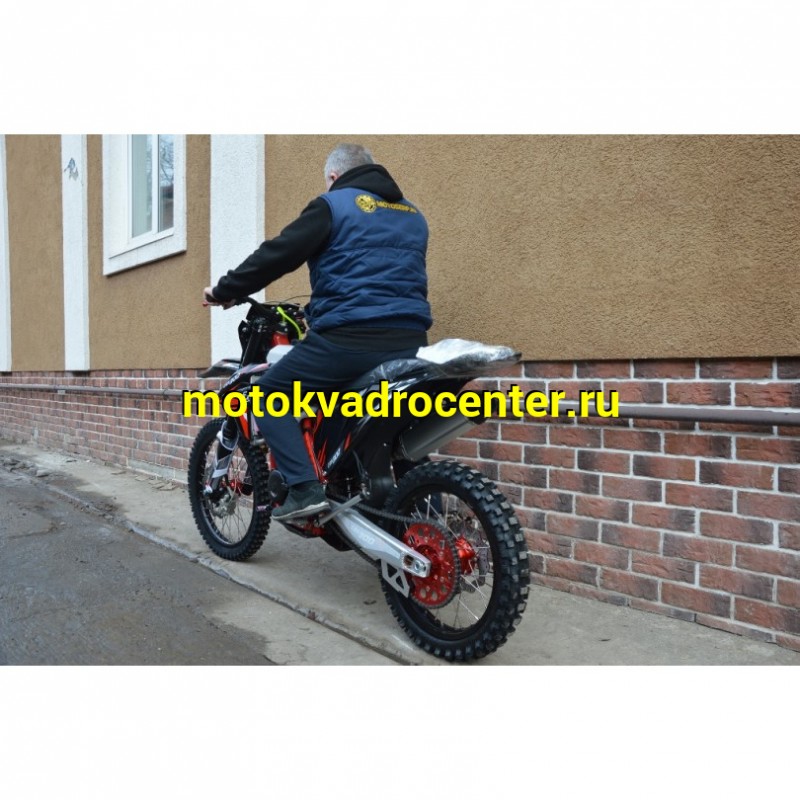 Купить  Мотоцикл Кросс/Эндуро ZUUM 300CBS ZM RIDER K8 (спортинв), 2021г; 21/18, 4Т, 300cc, ZS174MN,пластик КТМ, большой бак,вилка 48мм, карбюр.  (шт)   купить с доставкой по Москве и России, цена, технические характеристики, комплектация фото  - motoserp.ru