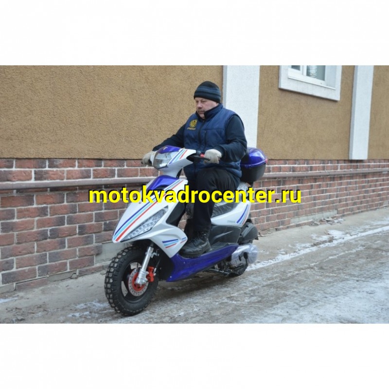 Купить  Скутер VENTO CORSA (Кофр) (Венто Корса) 50 cc; с КОФРОМ, 1,5 местный, 4Т, возд. охлажд., диск/барабан, кол. 10"/10"(шт) 01500 (Vento купить с доставкой по Москве и России, цена, технические характеристики, комплектация фото  - motoserp.ru