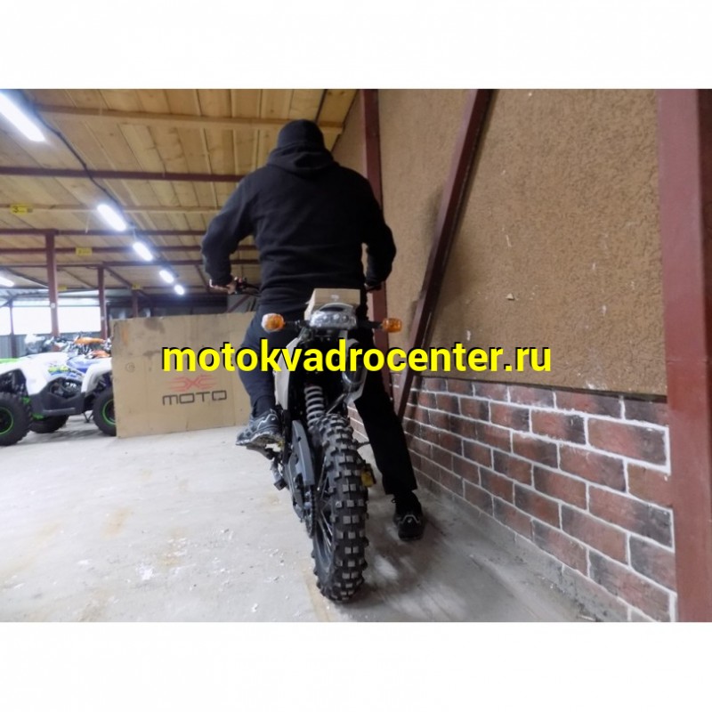 Купить  Мопед / питбайк Vento PitBike-50E LUX, 17/14, 49cc, 139FMB, фара/повор/стоп/зеркала, кик+электр., КПП 1-N-2-3-4  (шт) 01250 купить с доставкой по Москве и России, цена, технические характеристики, комплектация фото  - motoserp.ru