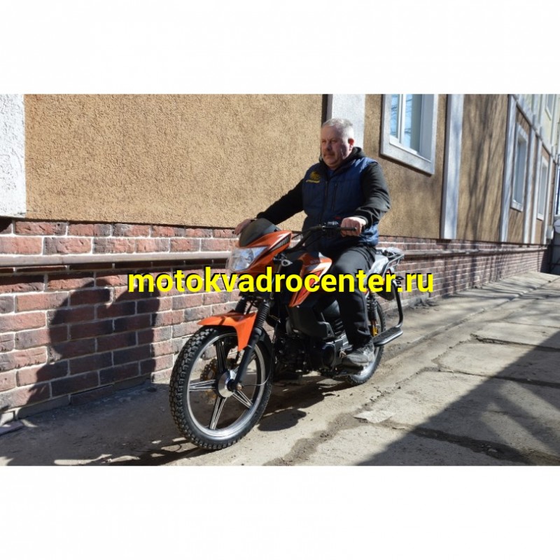 Купить  Мопед Millenium Alpha RS11 Champ  4Т; 50cc; колеса 17&quot;литые; 4пер, эл. старт; (шт) 01250 (ТехМаркет купить с доставкой по Москве и России, цена, технические характеристики, комплектация фото  - motoserp.ru