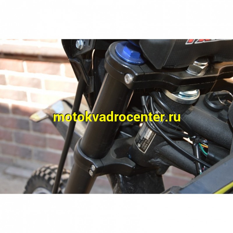 Купить  Питбайк FXMOTO Y2-150cc (спортинв), (139FMB!!) 17/14, 4Т, 150cc, механика , возд. охлажд.,карбюр.,диск/диск. (шт) (ZUUMAV купить с доставкой по Москве и России, цена, технические характеристики, комплектация фото  - motoserp.ru