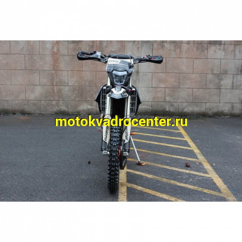 Купить  Мотоцикл Кросс/Эндуро JHL MOTO Z8i EFI (спортинв) 21/18, 300cc, 4T 182MM 2x вал, подвеска CN Absorber (HTW 2х картриджная) (шт) (ТехМаркет купить с доставкой по Москве и России, цена, технические характеристики, комплектация фото  - motoserp.ru