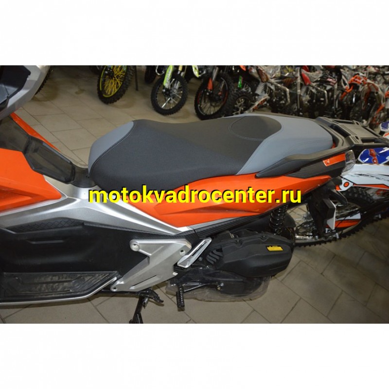 Купить  Скутер TRACER ADV 50 (Трейсер АДВ) (реплика HONDA X-ADV) 50cc  4Т, кол.13", диск./диск. (зал) (шт) 01250 (MM 47211 купить с доставкой по Москве и России, цена, технические характеристики, комплектация фото  - motoserp.ru