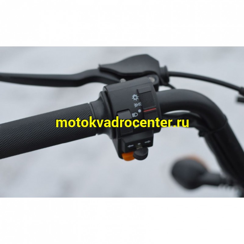 Купить  Мопед MM COLT2 BLACK 50сс 17/17" спицы, диск торм, эл/кикстарт, откидные багажники (шт) 01100  купить с доставкой по Москве и России, цена, технические характеристики, комплектация фото  - motoserp.ru