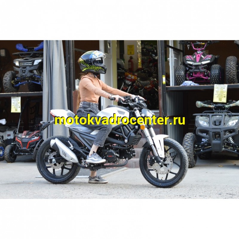 Купить  Мопед VENTO MONSTER 50 PLUS (репл DUCATI)  4так; 50cc; колеса 17"литые; 4пер, эл. старт;  (шт) 01250 (Vento купить с доставкой по Москве и России, цена, технические характеристики, комплектация фото  - motoserp.ru