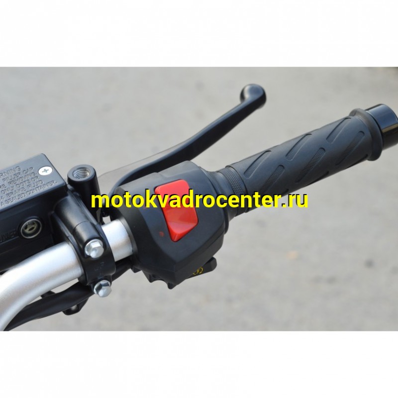 Купить  Мопед VENTO MONSTER 50 PLUS (репл DUCATI)  4так; 50cc; колеса 17"литые; 4пер, эл. старт;  (шт) 01250 (Vento купить с доставкой по Москве и России, цена, технические характеристики, комплектация фото  - motoserp.ru