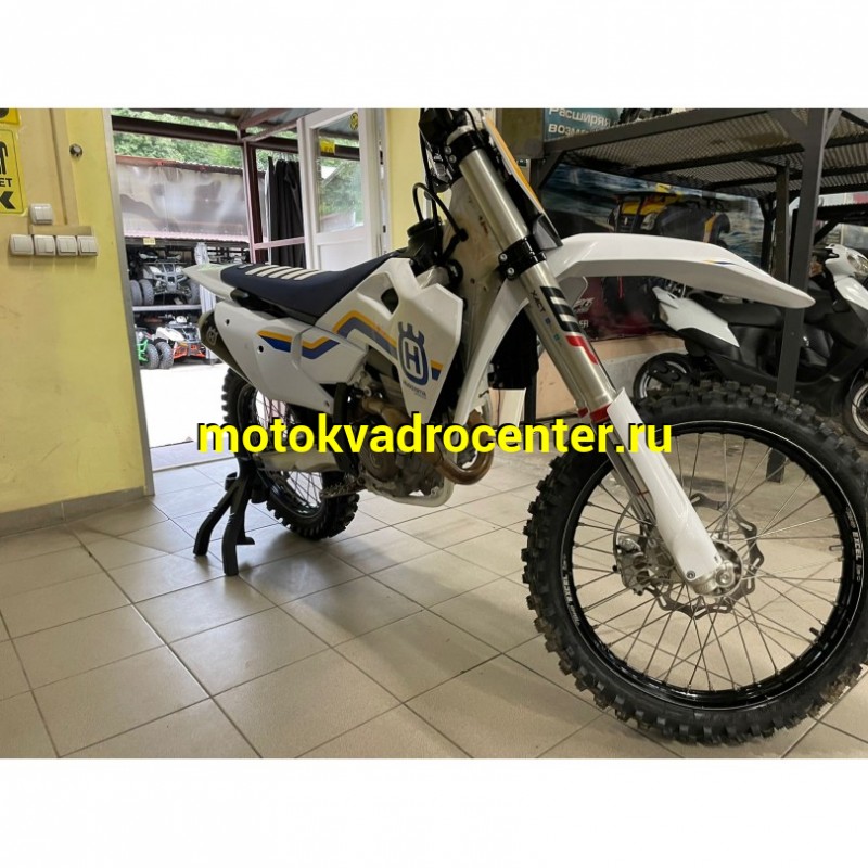 Купить  Мотоцикл Husqvarna FC 350 2023г, 69 м/ч (шт) купить с доставкой по Москве и России, цена, технические характеристики, комплектация фото  - motoserp.ru