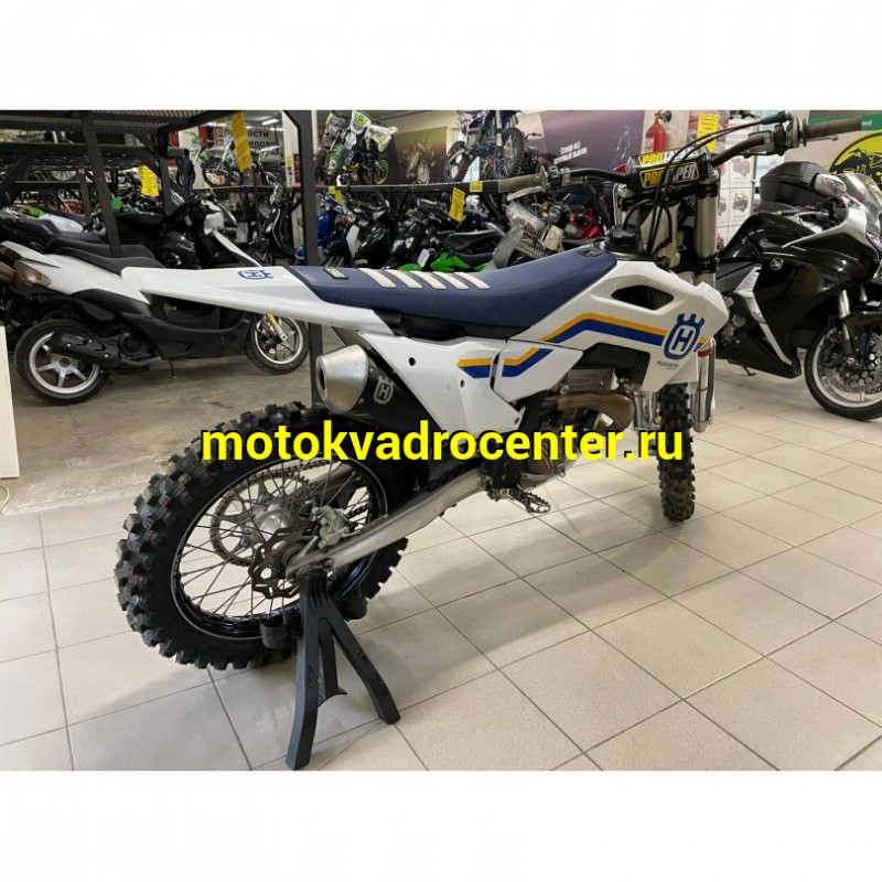 Купить  Мотоцикл Husqvarna FC 350 2023г, 69 м/ч (шт) купить с доставкой по Москве и России, цена, технические характеристики, комплектация фото  - motoserp.ru