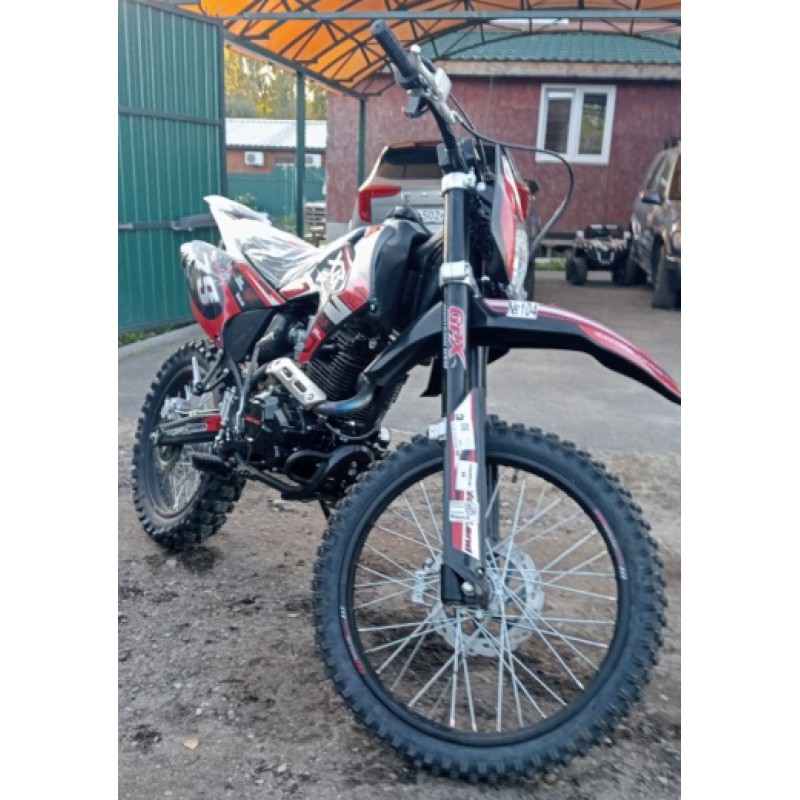 Купить  Мотоцикл Кросс/Эндуро Motoland XR300 LITE (175FMM) (спортинв) 21/18, красный (шт) (ML 21938 купить с доставкой по Москве и России, цена, технические характеристики, комплектация фото  - motoserp.ru