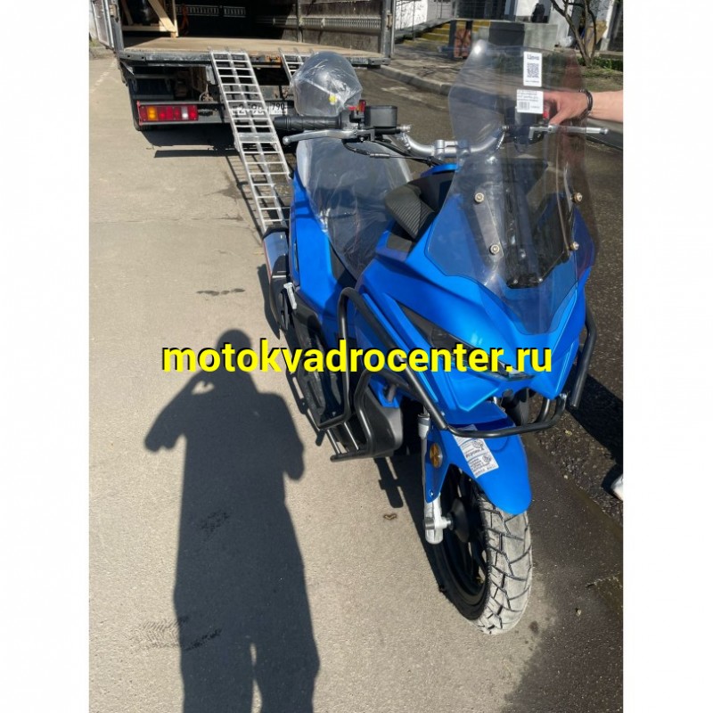 Купить  Скутер Jilang ADV 2+ EFI 50сс ИНЖЕКТОР 14/13" дикс/бар, дуги, держатель телефона +шлем (шт) 01800  (Jilang купить с доставкой по Москве и России, цена, технические характеристики, комплектация фото  - motoserp.ru