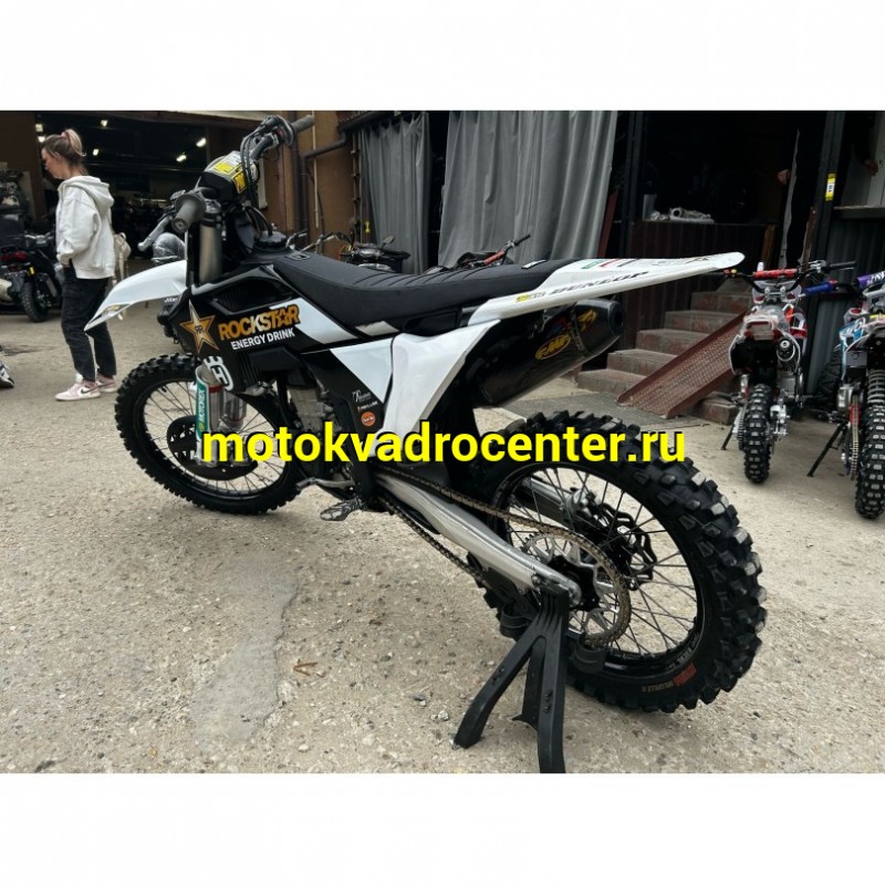 Купить  Мотоцикл Husqvarna FC450, 2023г., 63м/ч (шт) купить с доставкой по Москве и России, цена, технические характеристики, комплектация фото  - motoserp.ru