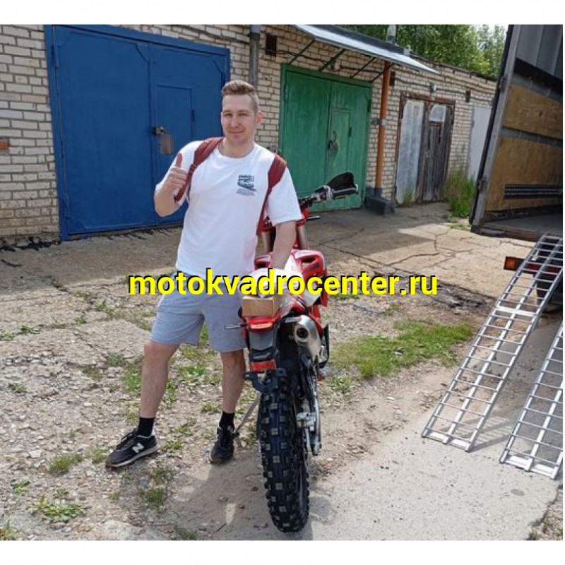 Купить  Мотоцикл Кросс/Эндуро Regulmoto Holeshot Red Edition 175FMM-5PR (спортинв) 300cc балан.,6КПП, 4V,подв. сж/отб KKE 2катр. 47мм  (2025г.)  (шт) купить с доставкой по Москве и России, цена, технические характеристики, комплектация фото  - motoserp.ru