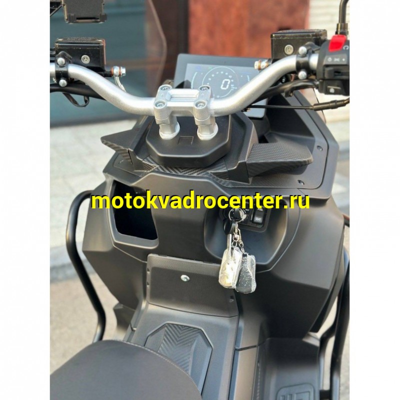Купить  Скутер SPRMOTORS TRAVEL MAX T4-50H EFI, 14/13" с тремя кофрами! (шт) (SPR купить с доставкой по Москве и России, цена, технические характеристики, комплектация фото  - motoserp.ru