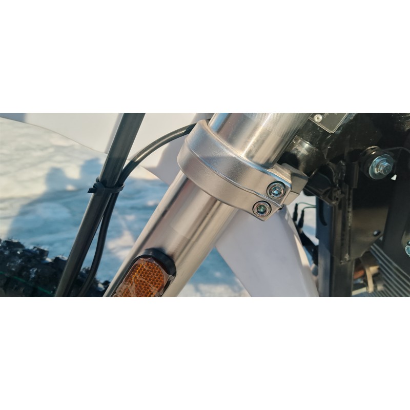 Купить  Мотоцикл Кросс/Эндуро Regulmoto LFA 200сс (ЭПТС) 19/16" 15л.с. (шт) купить с доставкой по Москве и России, цена, технические характеристики, комплектация фото  - motoserp.ru