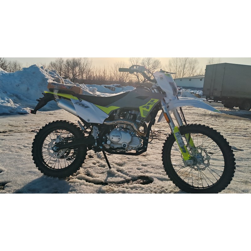 Купить  Мотоцикл Кросс/Эндуро Regulmoto LFA 200сс (ЭПТС) 19/16" 15л.с. (шт) купить с доставкой по Москве и России, цена, технические характеристики, комплектация фото  - motoserp.ru