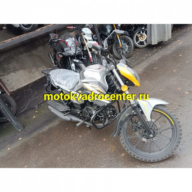 Купить  Мопед VMC AURA RS 50, БАЛАНСИР!!,Б/У пробег 27 км 4так; 50cc; колеса 17"литые; 4пер, эл. старт;   (шт) 01250  купить с доставкой по Москве и России, цена, технические характеристики, комплектация фото  - motoserp.ru