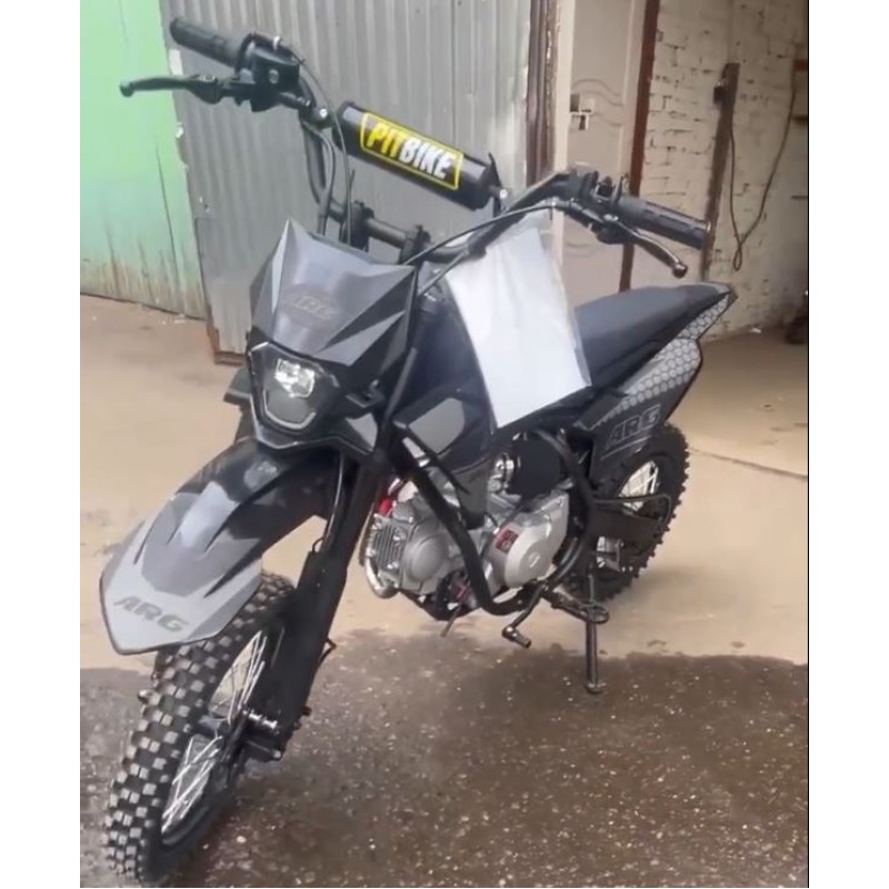 Купить  Питбайк ARG 125cc 14/12 (17/14" встанут) мех. эл/кикстарт, дупл. рама, быстосъем. сиден, неломайки, пульт КТМ, ув. бак (шт) купить с доставкой по Москве и России, цена, технические характеристики, комплектация фото  - motoserp.ru