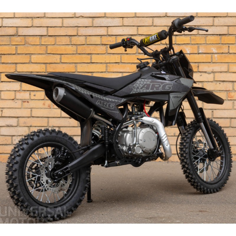 Купить  Питбайк ARG 125cc 14/12 (17/14" встанут) мех. эл/кикстарт, дупл. рама, быстосъем. сиден, неломайки, пульт КТМ, ув. бак (шт) купить с доставкой по Москве и России, цена, технические характеристики, комплектация фото  - motoserp.ru
